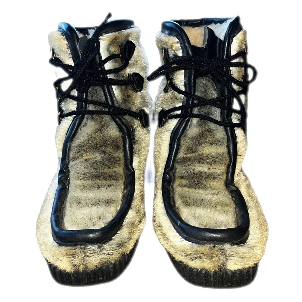 Dunhams Eskipades unisex Vintage Style Winter Faux Fur Boots Canada.